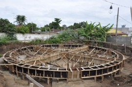 Visita de Deusdeste Construção de reservatório em Mamanguape Foto Waldeir Cabral 270x179 - Governo investe R$ 30 milhões na ampliação do sistema de abastecimento de água