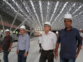 ricardo visita obra do espaço cultural foto francisco frança 0137 270x202 - Ricardo visita obras do Espaço Cultural e Vila Olímpica