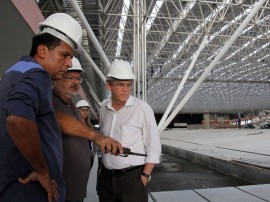 ricardo visita obra do espaço cultural foto francisco frança 0163 270x202 - Ricardo visita obras do Espaço Cultural e Vila Olímpica