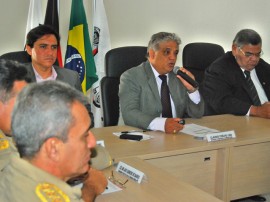 seds reuniao de monitoramento de seguranca com alunos de analise criminal foto Edvaldo Malaquias 6 270x202 - Alunos do curso de Análise Criminal participam de reunião com gestores de segurança