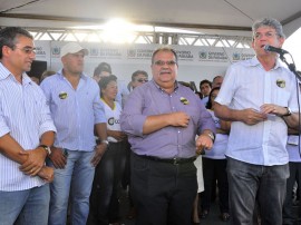 abatedouro de aves caipira foto francisco frança 11 1 270x202 - Ricardo inaugura maior abatedouro de aves caipiras do Nordeste