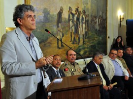 premio segurança foto francisco frança 101 270x202 - Ricardo lança premiação para policiais que cumprem metas na Segurança Pública