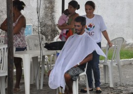 13.05.14 acao fac treze de maio fotos antonio david 17 270x192 - Ação Comunitária beneficia moradores de bairro da capital