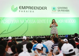 16.05.14 atendimentos liberado credito feira empreender 3 270x191 - Governo do Estado libera R$ 200 mil e atende 700 na Feira do Empreendedor