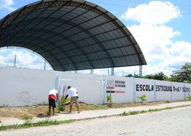 30.05.14 seap contruindo a liberdade escola debora duarte fotos antonio david 18 270x192 - Reeducandos trabalham na manutenção de escolas estaduais da Capital