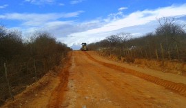 CACIMBAS PMC1 270x158 - Governo do Estado autoriza estrada que vai tirar Cacimbas do isolamento asfáltico