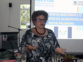 Glaciane Mendes durante palestra em Nova Palmeira Maio de 2014 01 270x202 - Diretora da Agevisa/PB ressalta papel educativo da Vigilância Sanitária durante evento em Nova Palmeira