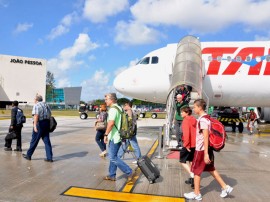 aeroporto castro pinto Passageiro 1milhao 270x202 - João Pessoa vai receber 223 voos extras durante o verão de 2016