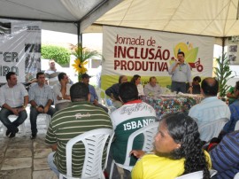 emater e prefeitura de itabaina jornada produtiva parceria de fortalecimento da agricultura familiar 6 270x202 - Governo firma parcerias para fortalecer agricultura na região de Itabaiana