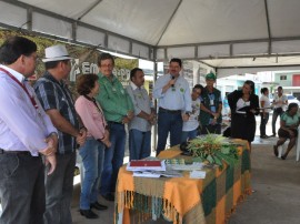 jornada produtiva em alagoinha 4 270x202 - Agricultores participam de Jornada em Alagoinha e são convocados para vacinar rebanho