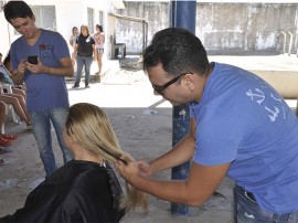 seap presidio feminino doacao de cabelo foto secom 16 270x202 - Reeducandas doam cabelos para pacientes com câncer do Hospital Napoleão Laureano