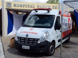 03.06.14 entrega de ambulancia no hospital padre zé fotos roberto guedes 2 270x202 - Hospital Padre Zé ganha ambulância de suporte avançado e 12 novos leitos