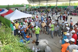 09.06.14 agricultores sousa aprendem combater praga coco 5 270x179 - Agricultores aprendem a combater praga do coco em Jornada de Inclusão