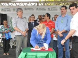 11.06.14 EMATER jornada produtiva fotos roberto guedes 136 270x202 - Governo assina convênio com a Caixa para execução do Pronaf