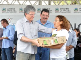 11.06.14 EMATER jornada produtiva fotos roberto guedes 145 270x202 - Governo assina convênio com a Caixa para execução do Pronaf