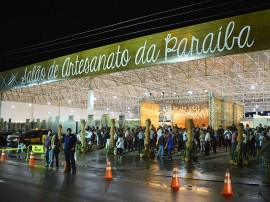 14.06.14 abertura salao artesanato camp. grande fotos roberto guedes 1321 270x202 - Salão de Artesanato movimenta R$ 70 mil em apenas dois dias de vendas