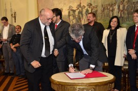 26.06.14 ricardo reuniao palacio  fotos alberi pontes71 270x178 - Convênio entre Governo do Estado e Federação de Servidores garante financiamento para construção de residências