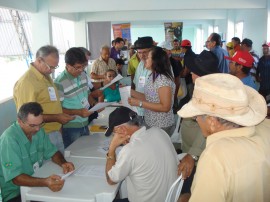 emater jornada de inclusao produtiva regiao de catole do rocha pombal e sousa 1 270x202 - Governo beneficia agricultores de Catolé do Rocha, Pombal e Sousa