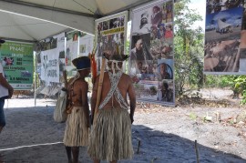 ndios feira artesanato 270x179 - Governo promove intercâmbio cultural de artesanato com Indígenas Potiguaras em Campina Grande