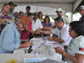 10.11.14 apicultores_agricultores_familiares_agua branca (5)