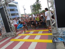 Bombeiros competicao aquathlon foto roberto guedes 3 270x202 - Praia do Cabo Branco recebe ‘Décimo Aquathlon para Civis Militares’