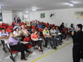 cooperar reuniao foto joao francisco 32 270x202 - Governo do Estado discute parceria com Organização das Cooperativas