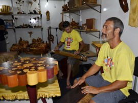 23.12.14 salao artesanato walter rafael 401 270x202 - Artigos em madeira e couro ganham destaque no 21º Salão de Artesanato