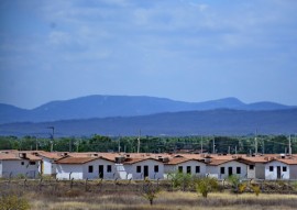 Casas em sousa foto roberto guedes 2 270x191 - Governo entrega casas e beneficia mais de 600 pessoas no Sertão da Paraíba