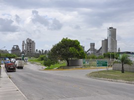 polo cimenteiro fotos antonio david Fabrica de cimento LafargeCaapora 1 270x202 - Empresas vão gerar mais de 3 mil empregos diretos na Paraíba