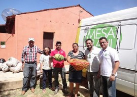 11.02.15 agricultores nazarezinho comecam venda deprodutosa 2 270x192 - Agricultores de Nazarezinho começam vender produtos ao Programa de Aquisição de Alimentos