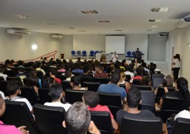 see alunos da escola tecnica de abyeux recebidos por diretor e professores 7 270x191 - Começa ano letivo na Escola Técnica Estadual de Bayeux