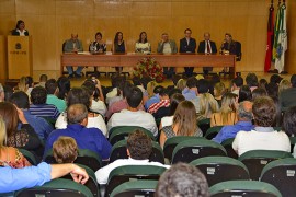 10.03.15 formatura de medicos residentes fotos roberto guedes 15 270x180 - Governo do Estado realiza colação de grau de médicos residentes