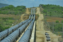 13.03.15 deputado visitam canal acaua aracagi fotos roberto guedes 338 270x180 - Governo apresenta obras do Canal Acauã-Araçagi a  deputados estaduais