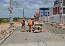 17.03.17 calcamentos ruas joao pessoa fotos vanivaldo ferreira 311 270x192 - Governo do Estado pavimenta 105 ruas de João Pessoa beneficiando Bessa, Cristo e Cidade Verde