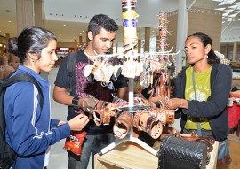 semana do artesanato shopping mangabeira foto roberto guedes 4 270x191 - Volume de vendas do Circuito de Artesanato Paraibano ultrapassa R$ 50 mil