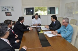 14.04.15 reuniao ricardo fotos vanivaldo ferreira 13 270x178 - Ricardo discute parcerias com novo superintendente do Banco do Brasil na Paraíba