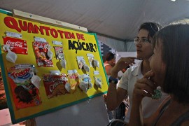 RicardoPuppe Dia Nutrição81818 270x180 - Governo leva orientações nutricionais e atividades físicas para moradores dos Bancários no Dia Mundial da Saúde