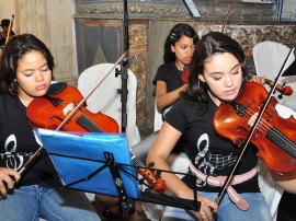 ricardo na apresentacao da ospb jovem prima no mosteiro de sao francisco foto francisco franca 6 270x202 - Projeto de Inclusão Social através da Música e das Artes será apresentado na China