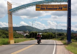 sao francisco estrada 4 270x191 - Ricardo inaugura restauração de rodovia e implantação de adutora no Sertão