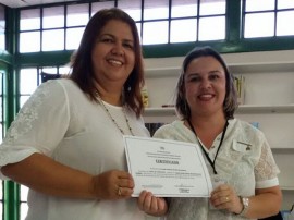 12.05.15 centro_socual_urbano_entrega_certificados_cursos_embel (5)