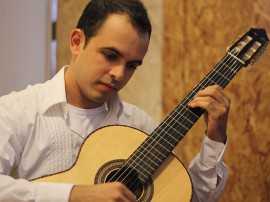 Vinicius Lucena Violonista portal 270x202 - Orquestra Sinfônica Jovem apresenta terceiro concerto oficial com execução de obra inédita