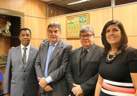 vice governadora visita oficial a ministerios com deputados do estado 2 270x191 - Vice-governadora participa de audiência com ministros do Turismo e das Cidades