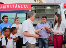 MONTEIRO1 270x198 - Ricardo inaugura estrada e entrega ambulâncias no Cariri paraibano