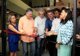 biblioteca espaço cultural 1 270x191 - Governador reabre biblioteca e entrega unidade de treinamento de tiro e viaturas