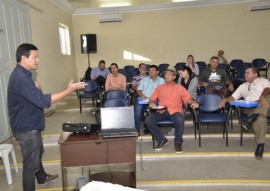 ses rosivaldo alcantara controle de agrotoxicos foto walter rafael 4 1 270x191 - Governo do Estado inicia curso de Coleta e Preservação de Amostras Ambientais em parceria com Ministério da Saúde