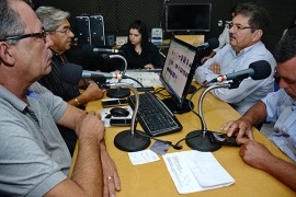 18.07.15 entrevista radio da mata ©roberto guedes 15 270x180 - Governador em exercício visita cidades e obras do Anel do Cariri 