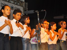 25.11.13 ricardo entrega intrumentos ao prima fotos roberto guedes 21 270x202 - Parceria do Prima com Instituto Musica Brasilis amplia aprendizagem musical de alunos