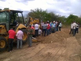 barragem s.jose  270x202 - Governo capacita técnicos e operadores de máquina em construção de barragem subterrânea