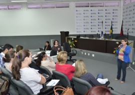 base nacional da educacao foto sergio cavalcanti SEE ascom 2 270x191 - Governo discute mudanças de currículo de alunos das escolas estaduais em 2016