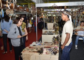 ricardo visita salao de artesanato cg foto walter rafael 90 270x191 - Salão de Artesanato supera meta de vendas e recebe mais 100 mil visitantes em Campina Grande